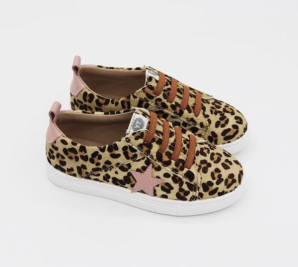 Low Top Sneakers - Leopard / Pink Star